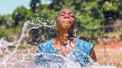 Si les catastrophes naturelles font partie du cycle chaotique de la vie, tout ce qui les prépare, tout ce qui les annonce, tout ce qui permet d'y faire face, ne dépend que de nous, et des politiques que nous avons mise ou non en oeuvre pour les domestiquer.