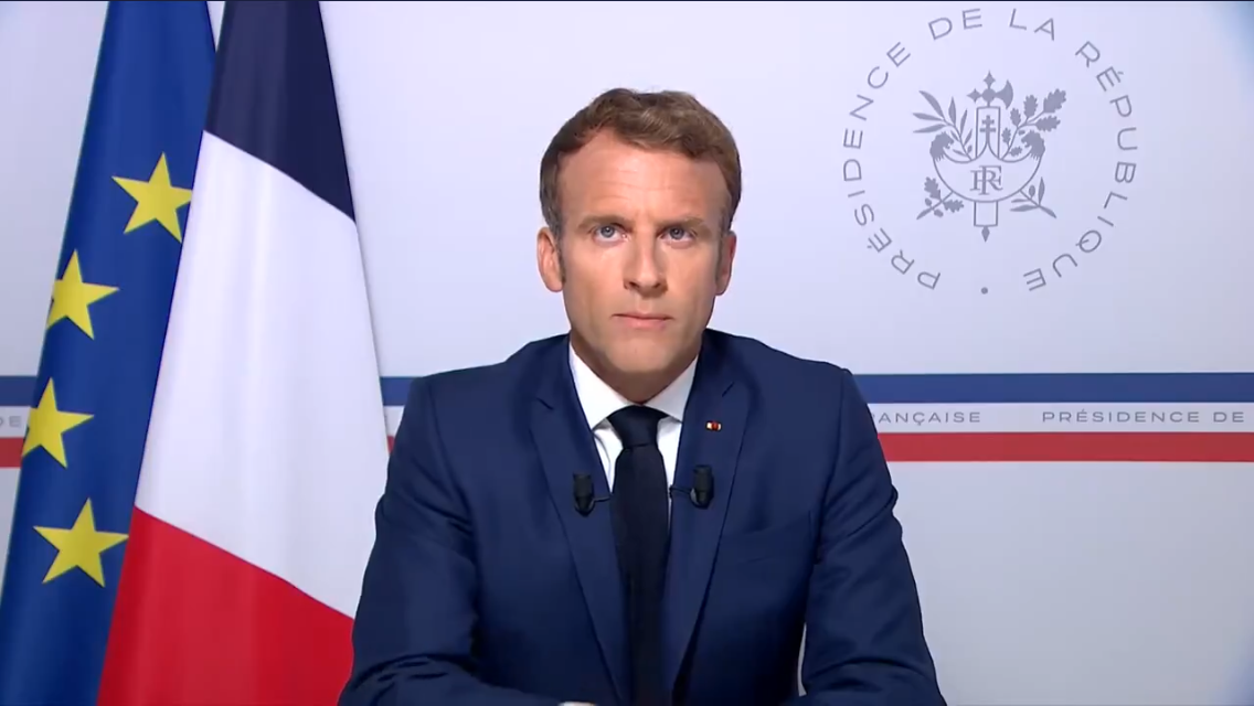 Donc, le jour même où une chape de plomb plonge à nouveau l’Afghanistan dans les ténèbres, à l’heure où la vie de centaines de milliers de personnes est directement menacée par la barbarie des talibans, le président français ambitionne prioritairement de protéger la France, et accessoirement l’Europe, contre « les flux migratoires irréguliers importants ».