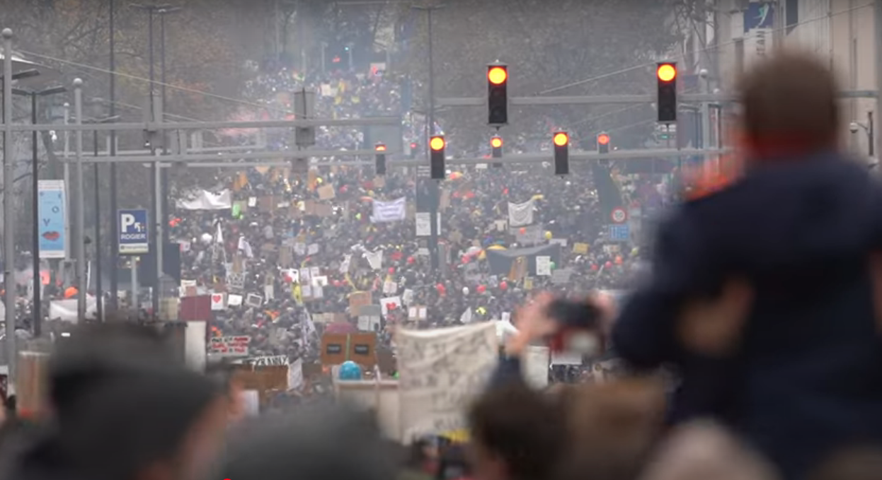 La sociologie politique nous enseigne que si on mobilise 50.000 personnes dans une manif, c'est probablement parce qu'il y en a 500.000 ou 5 millions derrière qui 