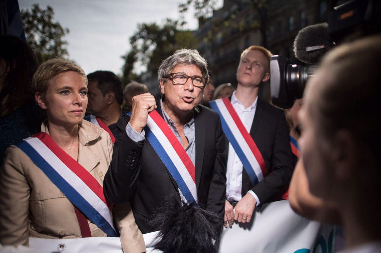 Si Manuel Bompard a su négocier pendant dix jours et dix nuits avec le Parti Socialiste pour créer la Nupes, il a sans doute les qualités requises pour en discuter avec ses propres camarades.