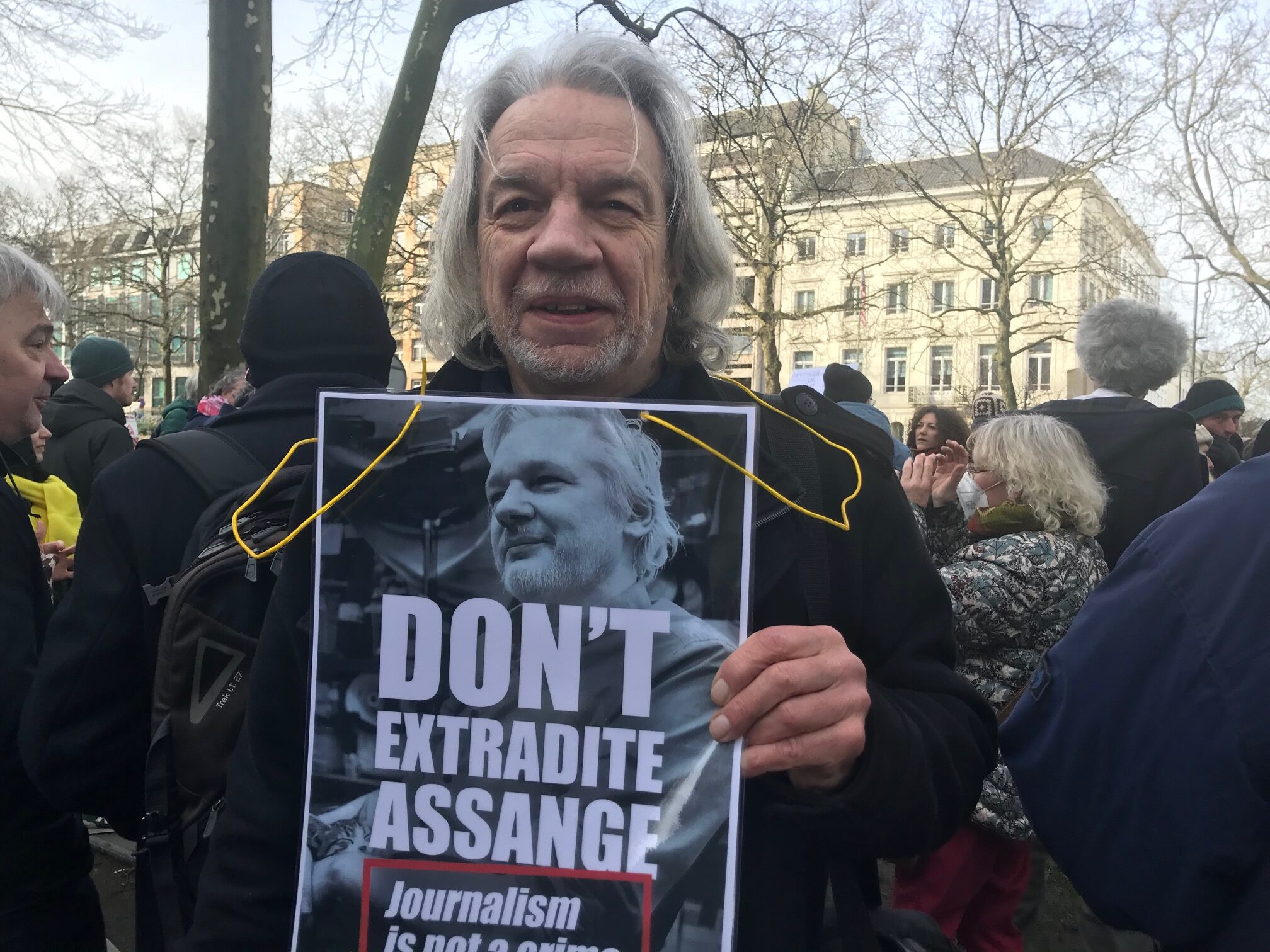 Le fondateur de Wikileaks est emprisonné et jugé à Londres, et risque 175 ans de prison pour 
