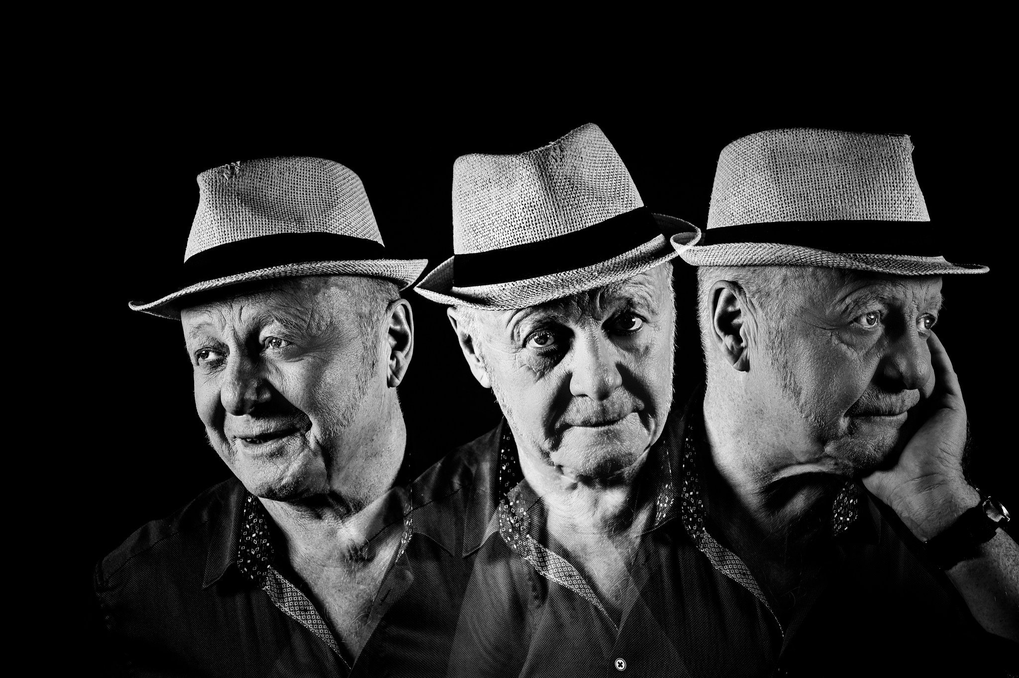 La musique n'est encore qu'à l'état d'esquisse, et Pascal y mettra peut-être les doigts. Mais voici la 14ème possible chanson de mon 13ème album (lien pour la souscription en-dessous). Bel été à tous et toutes (Photo Lara Herbinia).