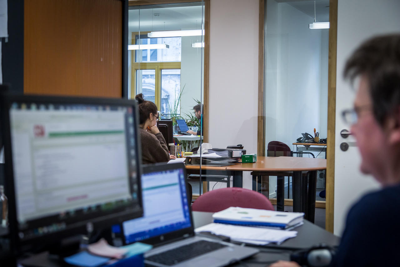 DEBORSU SANCTIONNÉ PAR LE CSA ? par Bernard Hennebert