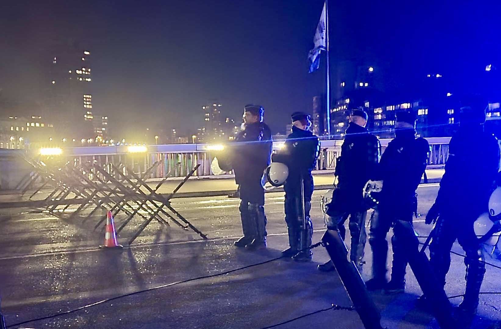 Vos réflexions glanées sur le net avec des textes de Pierre Heldenbergh, Tom Goldschmidt, Pierre Dungen, Ricardo Gutiérrez, Bernard De Vos Dumont, Rudy Demotte, Pierre Eyben, Bruce Fanger et Sophie Tlk (photo Ricardo Gutiérrez)