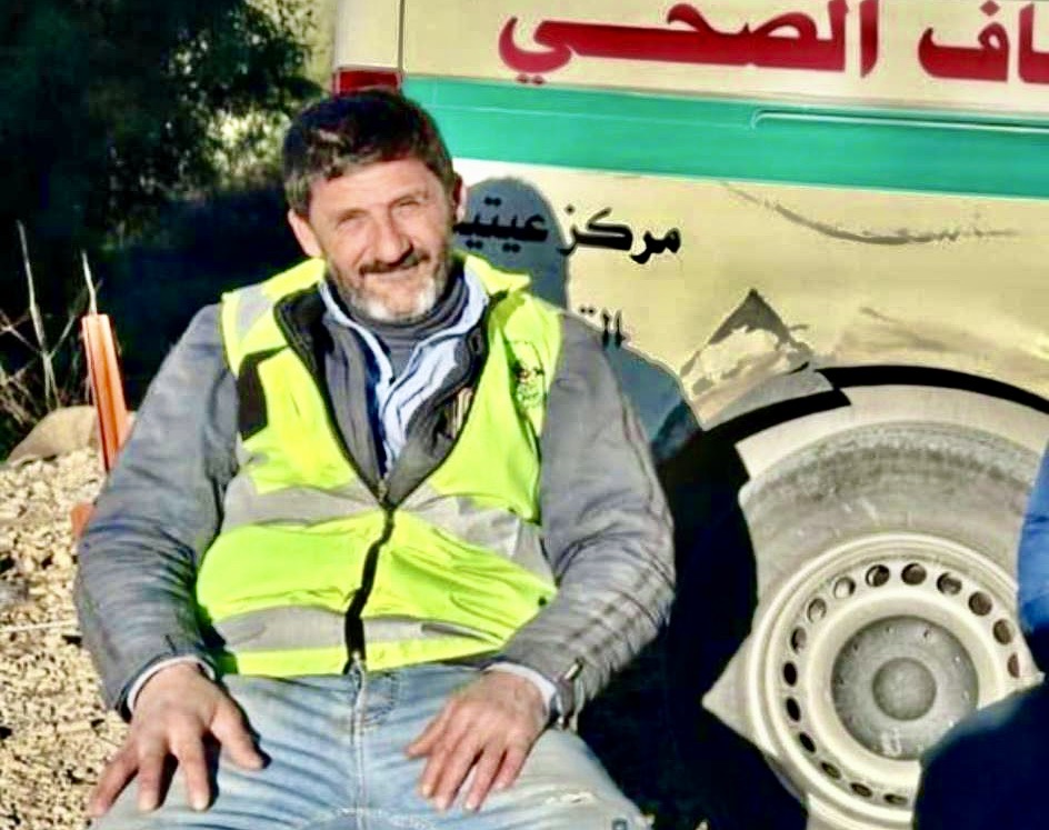 Un secouriste, Hassan Sleiman, a été tué, et quatre autres blessés, par une frappe israélienne qui a ciblé leur ambulance dans le village d’Aïtit.